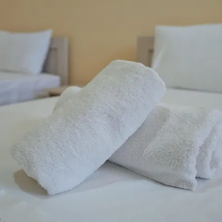 Nisajos Apartamento Gjirokastër