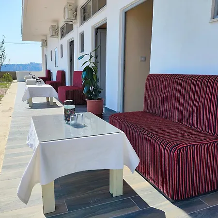 Nisajos * Gjirokastër